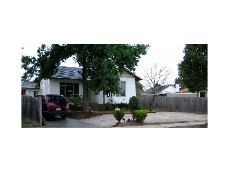 6 Mudgee Court, Chadstone VIC 3148