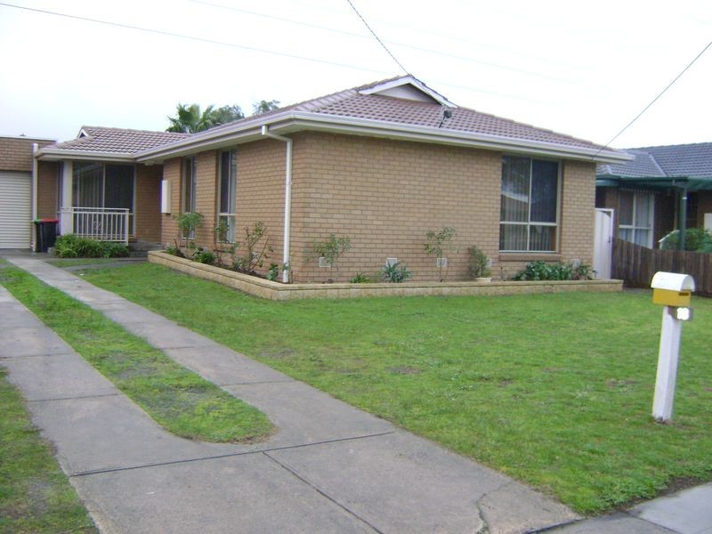 13 Rosewall Place, Clayton South VIC 3169