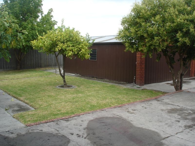 18 Lanark Street, Clayton South VIC 3169