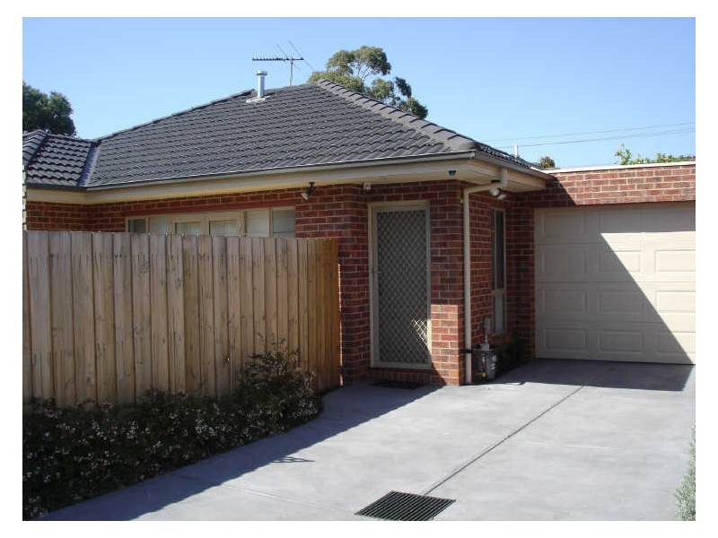 3/11 Girdwood Avenue, Carnegie VIC 3163