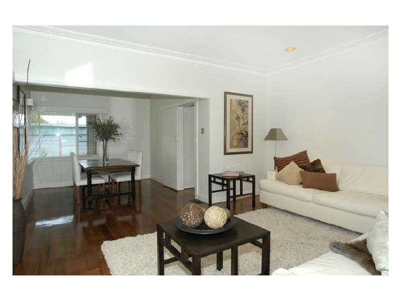 8 Young Street, Oakleigh VIC 3166