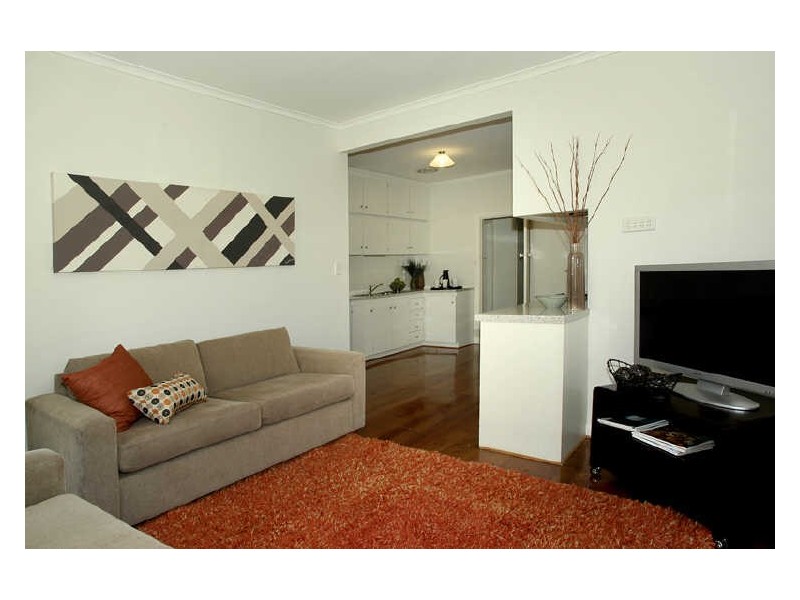 8 Young Street, Oakleigh VIC 3166