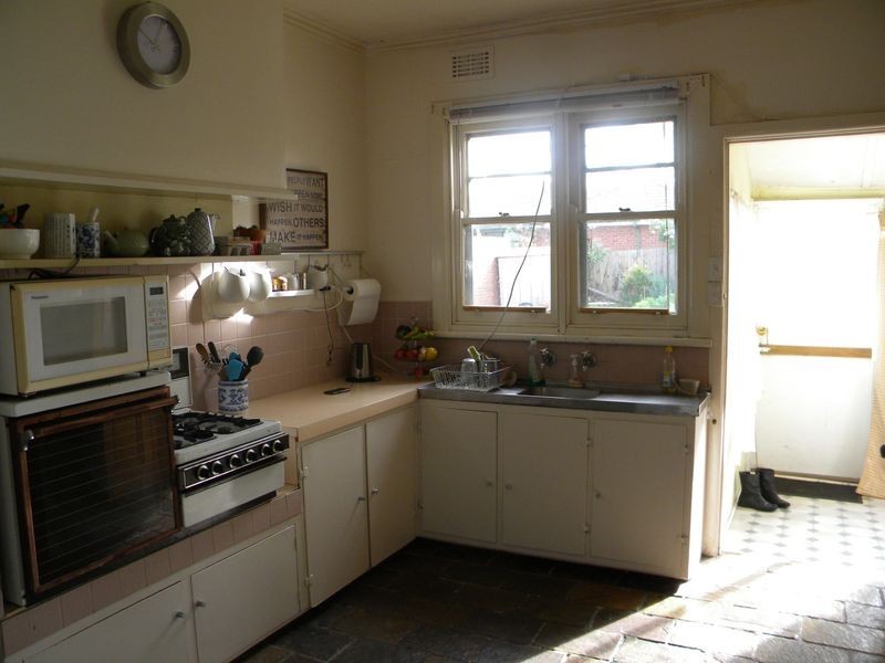 13 Tuhan Street, Chadstone VIC 3148