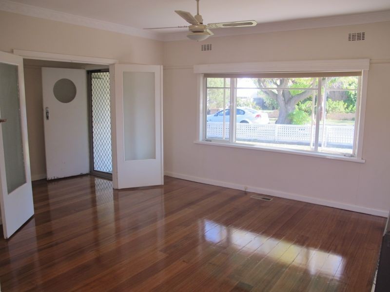 4 Dover Street, Oakleigh East VIC 3166
