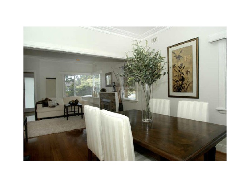 8 Young Street, Oakleigh VIC 3166