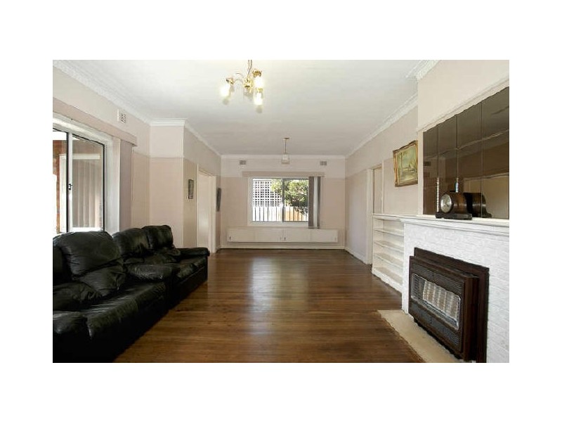 16 Birdwood Street, Bentleigh East VIC 3165