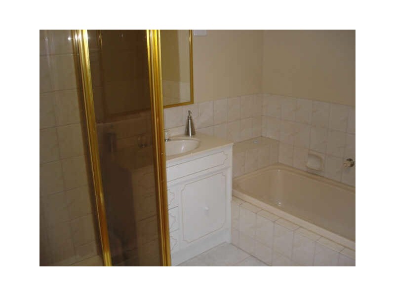 2A Husband Road, Forest Hill VIC 3131