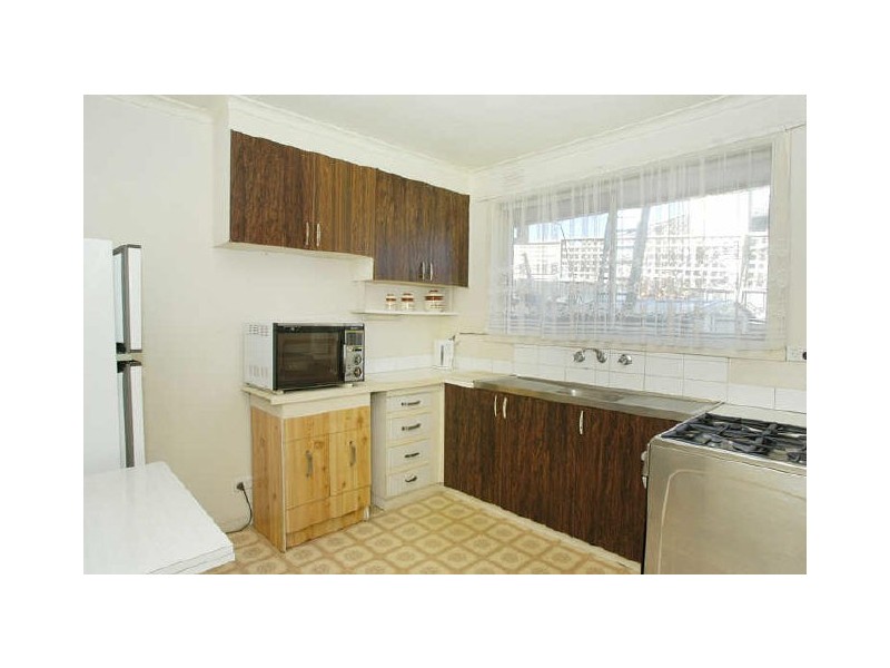 1/10 Stapley Crescent, Chadstone VIC 3148