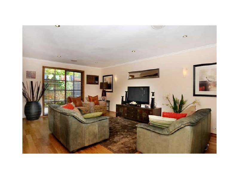 16/2-12 Temple Street, Ashwood VIC 3147