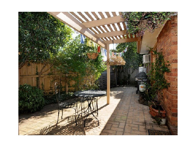 16/2-12 Temple Street, Ashwood VIC 3147