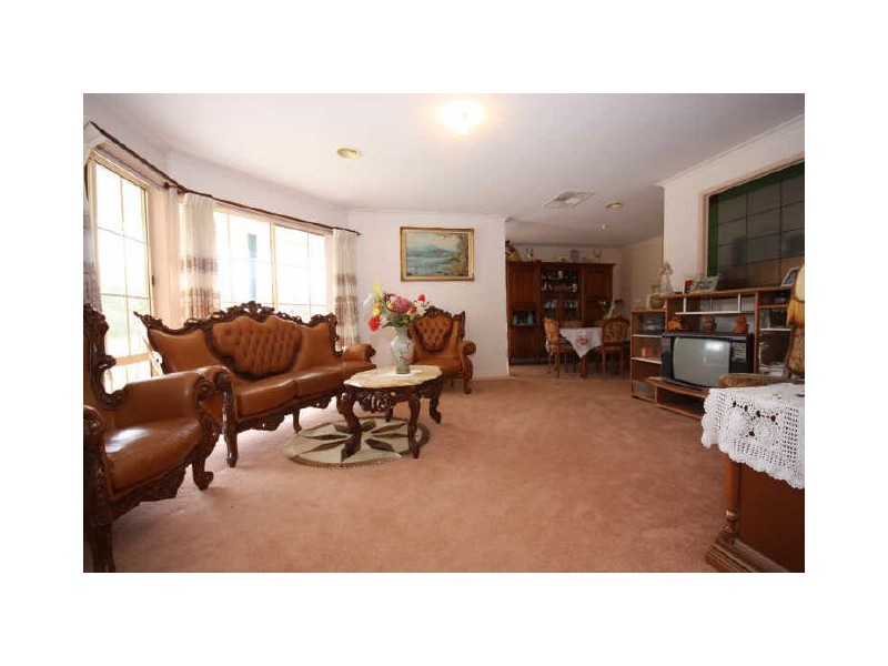 2 Cedar Court, Oakleigh South VIC 3167