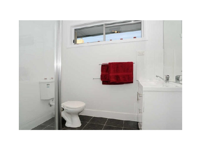 1/10 Stapley Crescent, Chadstone VIC 3148