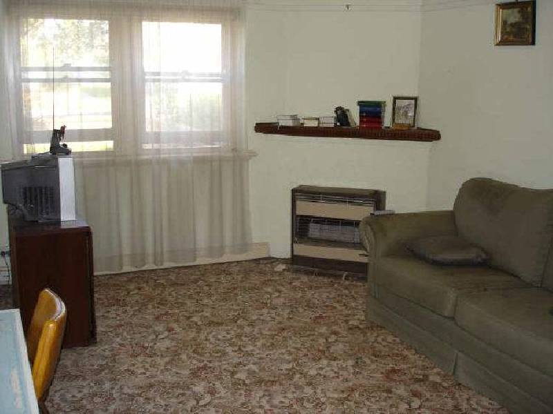 33 Paddington Road, Hughesdale VIC 3166