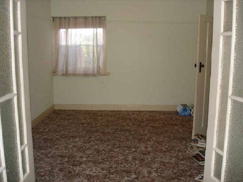 33 Paddington Road, Hughesdale VIC 3166