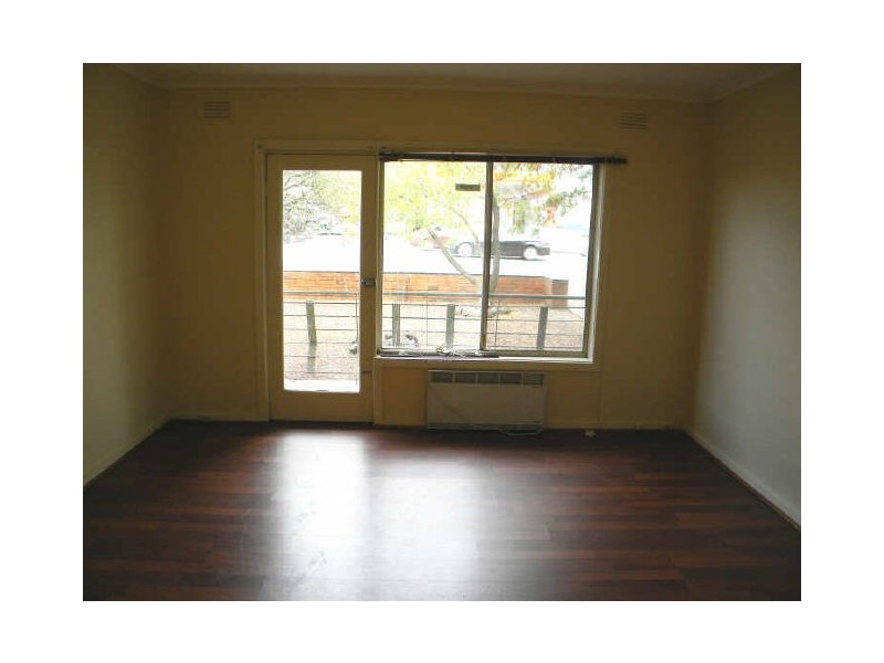 1/3B Warrigal Road, Hughesdale VIC 3166