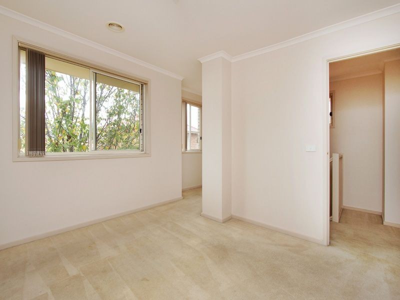 8 Gateway Close, Chadstone VIC 3148