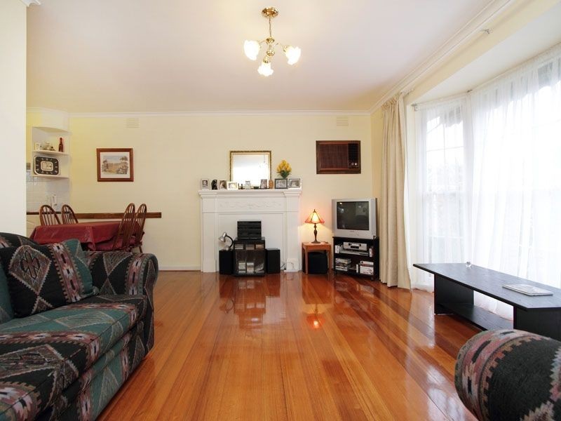 2/43 Barrington Street, Bentleigh East VIC 3165