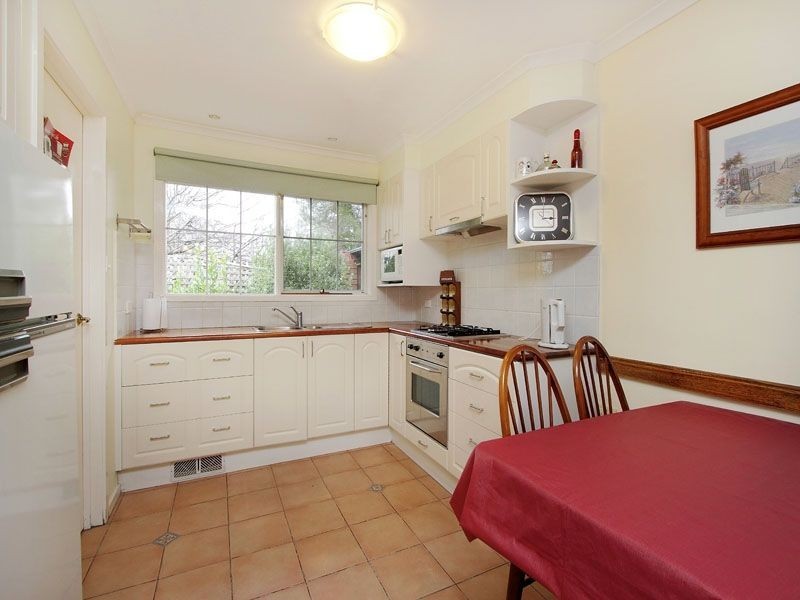 2/43 Barrington Street, Bentleigh East VIC 3165