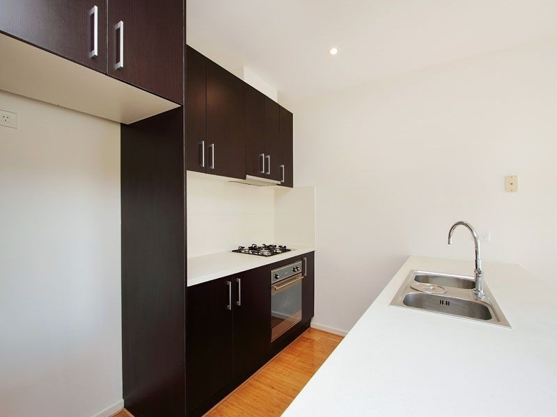 9/2 Gibson Street, Caulfield East VIC 3145