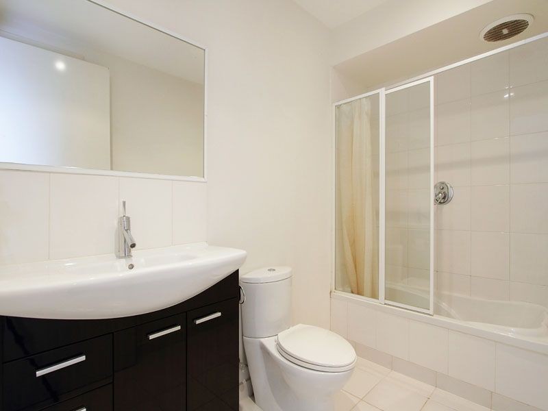 9/2 Gibson Street, Caulfield East VIC 3145