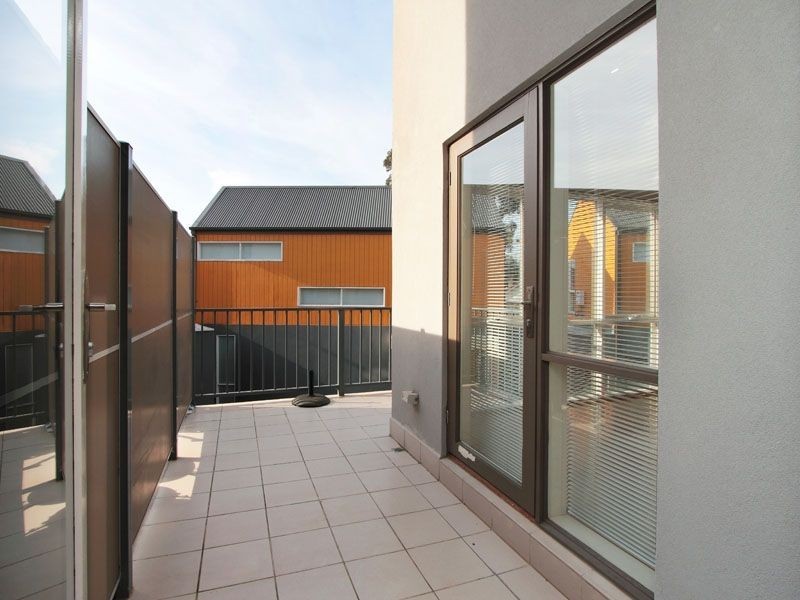 9/2 Gibson Street, Caulfield East VIC 3145