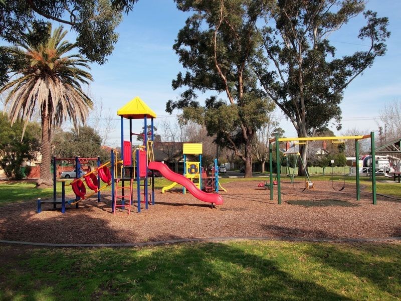 9/2 Gibson Street, Caulfield East VIC 3145