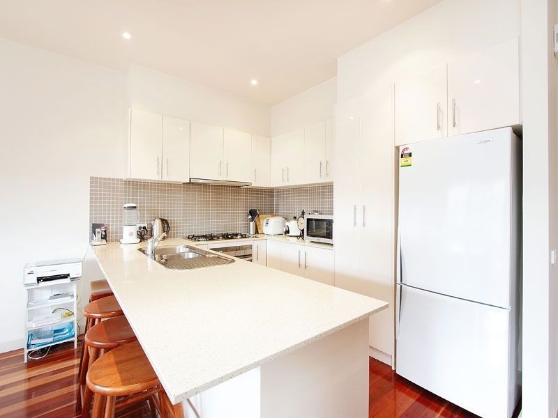 2/33 Charlton Street, Mount Waverley VIC 3149