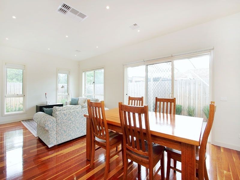 2/33 Charlton Street, Mount Waverley VIC 3149