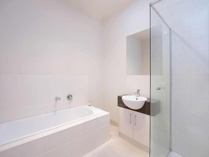 2/33 Charlton Street, Mount Waverley VIC 3149