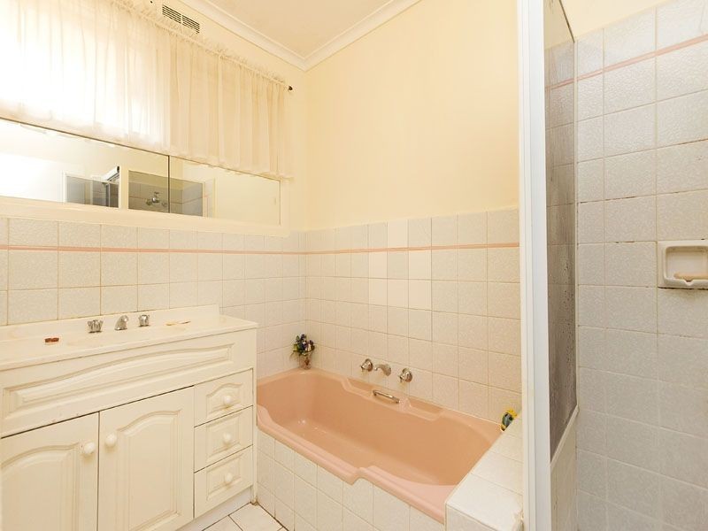 9 Bellerive Avenue, Mount Waverley VIC 3149