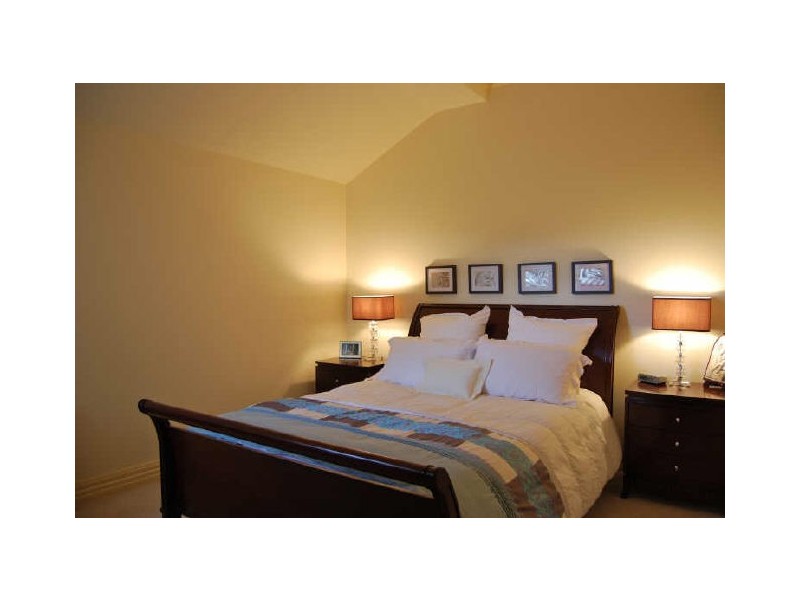 2/71 Macrina Street, Oakleigh East VIC 3166