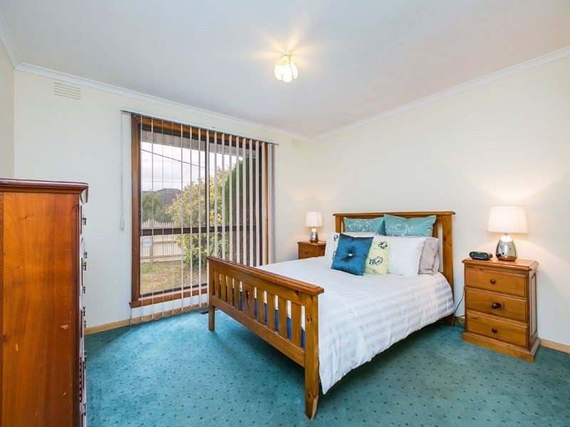 12 Sherbrooke Avenue, Oakleigh South VIC 3167