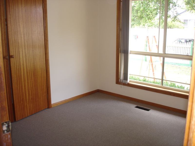 1/8 Stewart Road, Oakleigh East VIC 3166