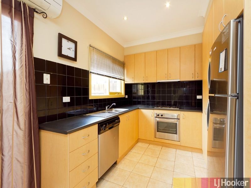 2/646 Warrigal Road, Oakleigh South VIC 3167