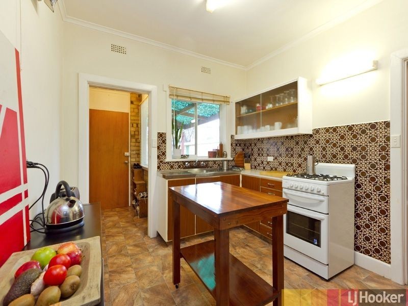 30 Moorookyle Avenue, Hughesdale VIC 3166