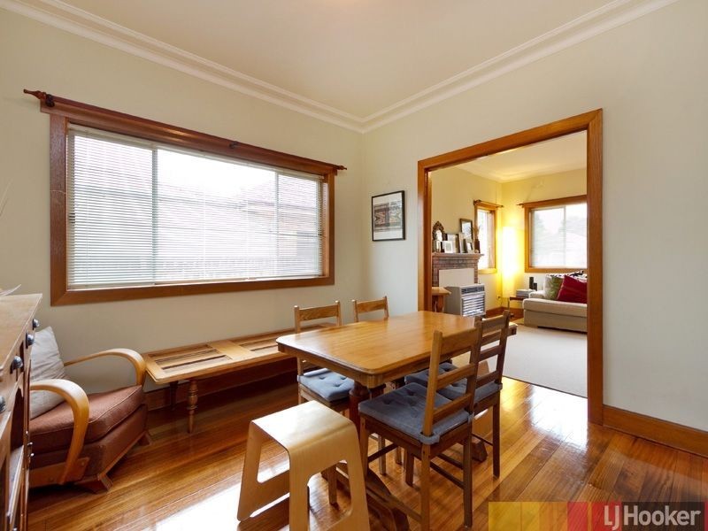 30 Moorookyle Avenue, Hughesdale VIC 3166