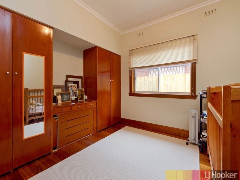 30 Moorookyle Avenue, Hughesdale VIC 3166