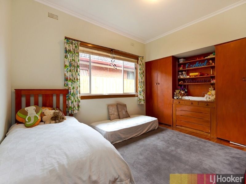 30 Moorookyle Avenue, Hughesdale VIC 3166