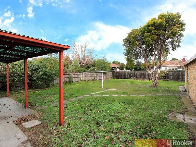 30 Moorookyle Avenue, Hughesdale VIC 3166