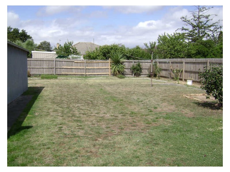 4 Banksia Street, Clayton VIC 3168