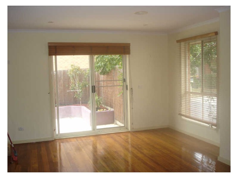 11 Gateway Close, Chadstone VIC 3148