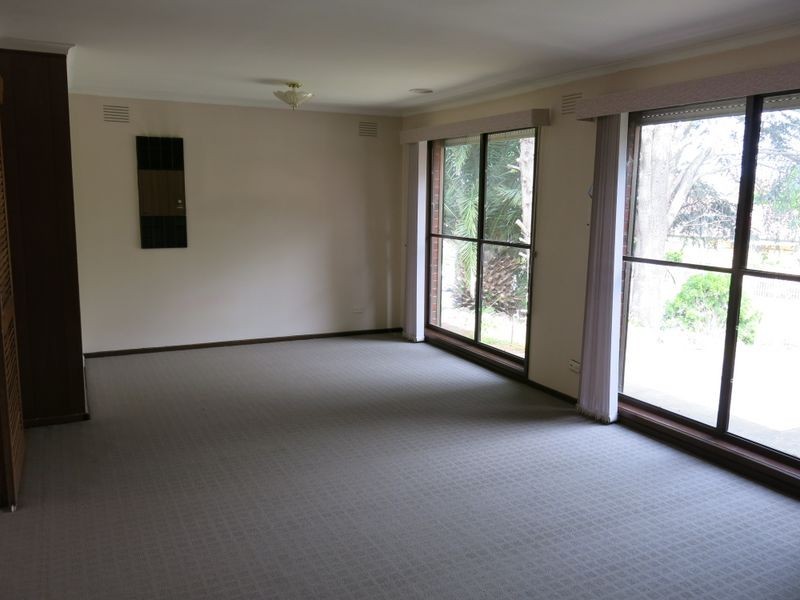 1 Meadows Court, Chadstone VIC 3148