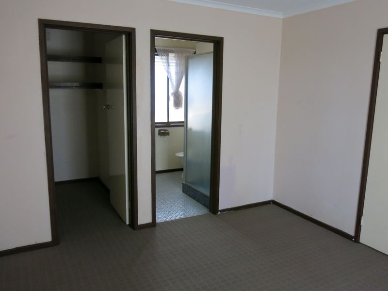 1 Meadows Court, Chadstone VIC 3148