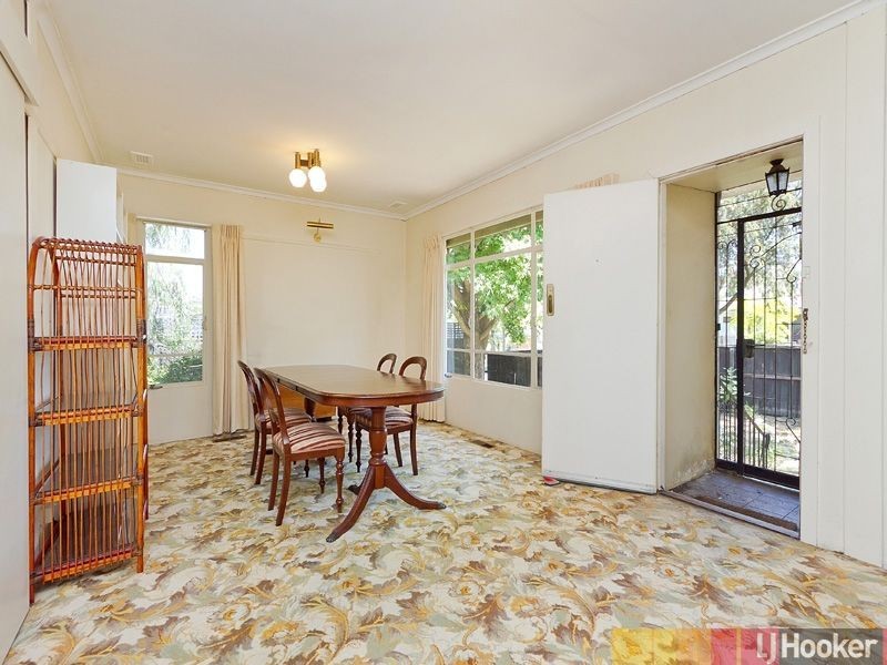 2 Glenora Street, Chadstone VIC 3148