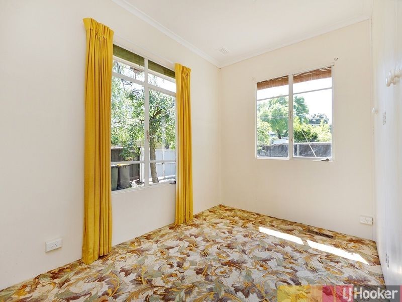 2 Glenora Street, Chadstone VIC 3148