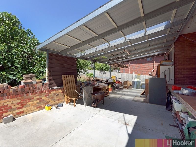 11 Cabena Crescent, Chadstone VIC 3148