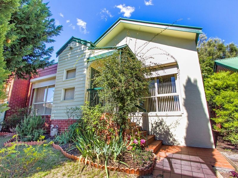 2/2 Green Gables Avenue, Malvern East VIC 3145