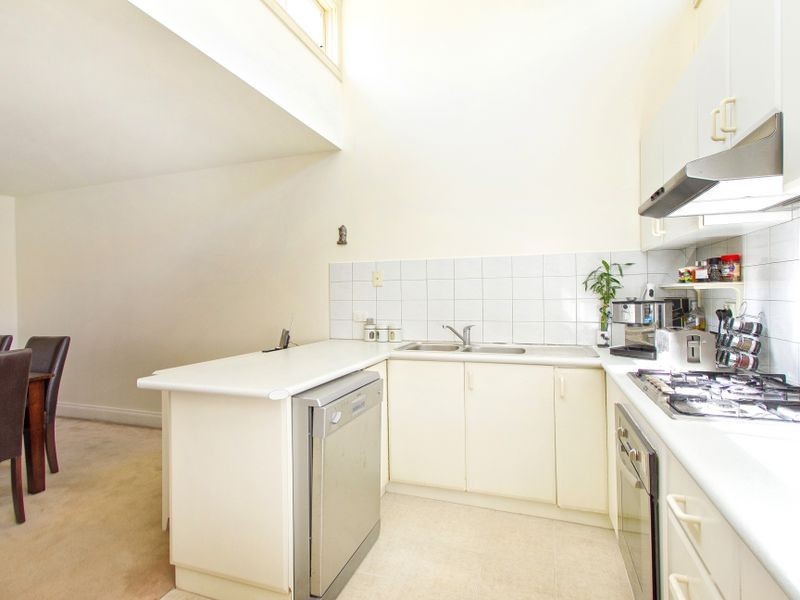 2/2 Green Gables Avenue, Malvern East VIC 3145