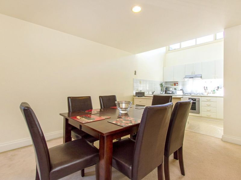 2/2 Green Gables Avenue, Malvern East VIC 3145