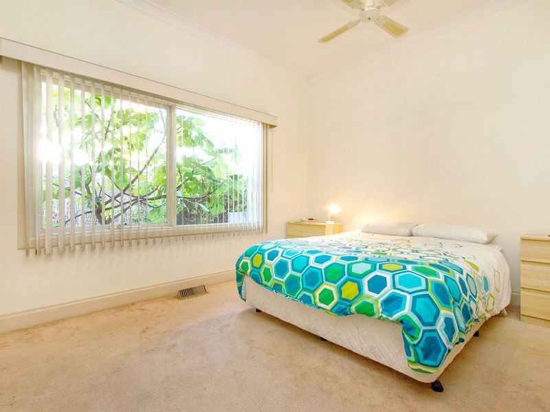 2/2 Green Gables Avenue, Malvern East VIC 3145